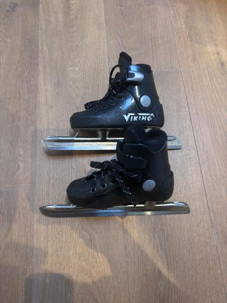 Viking combinoor maat 29!, Sport en Fitness, Schaatsen, Zo goed als nieuw, Noren, Viking, Ophalen of Verzenden