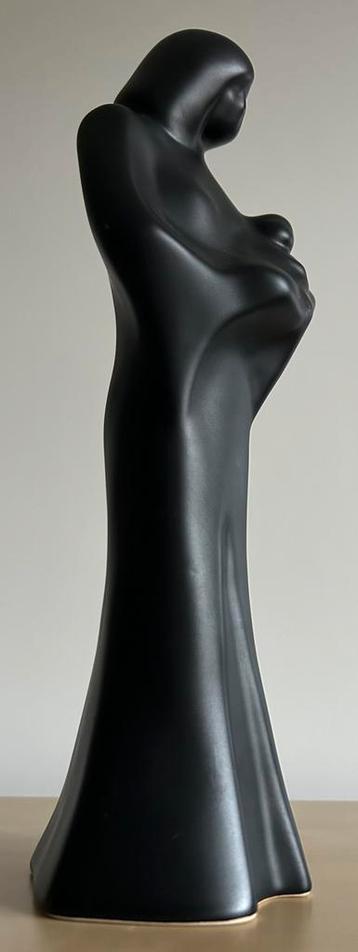 FLORA keramiek Hardenberg YVONNE NIESSEN zwart plateel beeld beschikbaar voor biedingen