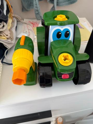 John Deere Tractor met Boormachine - 2e Ronde! beschikbaar voor biedingen