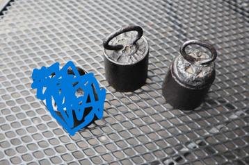 2x kilo gewicht gewichten van gietijzer gietijzeren beschikbaar voor biedingen