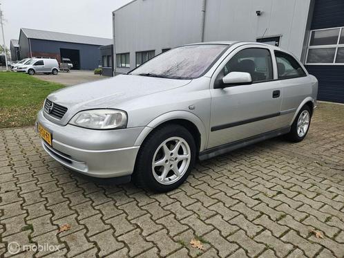 Opel Astra 1.6 Comfort keurige auto airco trekhaak NAP!, Auto's, Opel, Bedrijf, Te koop, Astra, ABS, Airbags, Alarm, Boordcomputer