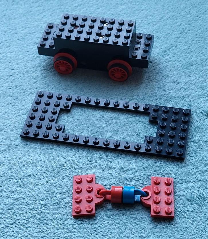 Lego trein 4,5 Volt rails motor, bodem plaat, magneten, Kinderen en Baby's, Speelgoed | Duplo en Lego, Gebruikt, Lego, Losse stenen