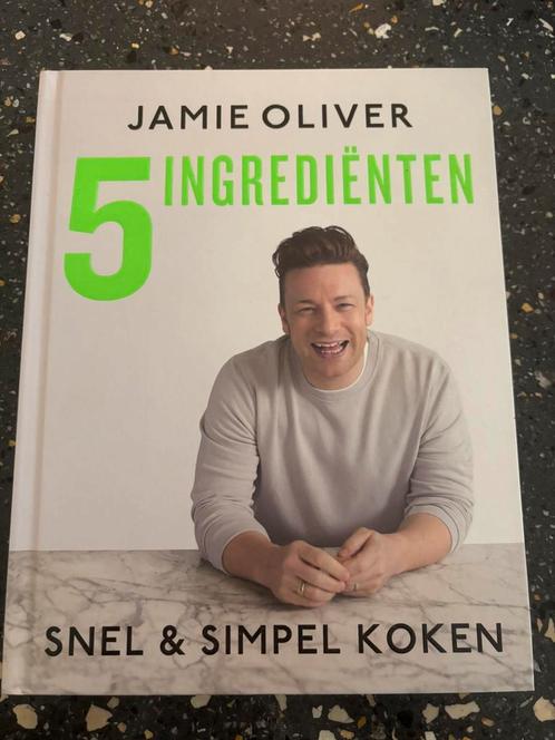 Jamie Oliver - Jamie Oliver - 5 ingredienten, Boeken, Kookboeken, Zo goed als nieuw, Ophalen of Verzenden