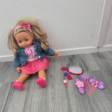 Interactieve pop Charlene kan praten beschikbaar voor biedingen