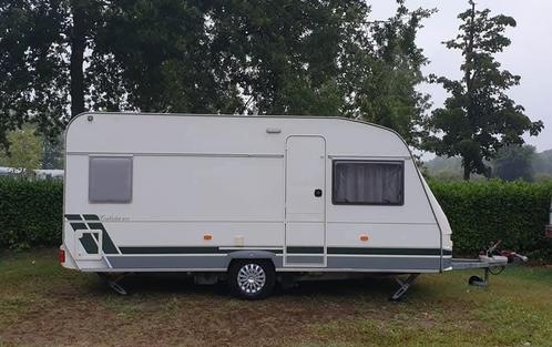 Caravan Chateau Calista 450 2001 mogelijk met kampeerplaats, Caravans en Kamperen, Caravans, Particulier, tot en met 4, 750 - 1000 kg
