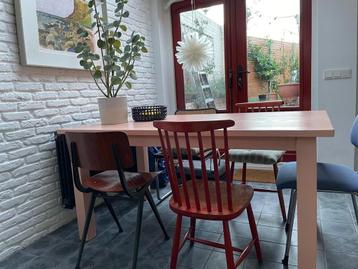 Massief Houten Eettafel beschikbaar voor biedingen