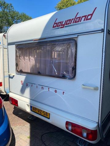 Caravan beschikbaar voor biedingen