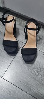 Elegante sandalen met hak - Maat 37, Kleding | Dames, Schoenen, New Look, Zwart, Ophalen of Verzenden, Zo goed als nieuw