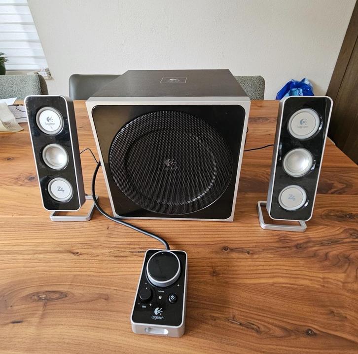 Logitech Z4, 2.1 speakerset, 110-120 volt, Computers en Software, Pc speakers, Gebruikt, Audiokanaal 2.1, Ophalen