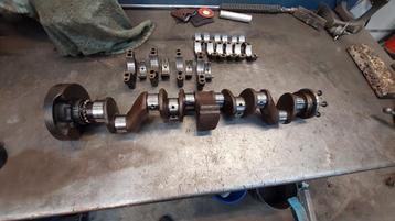 Gereviseerde krukas mercedes m127 motor  beschikbaar voor biedingen