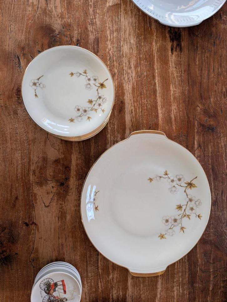 Vintage Edelstein Bavaria Gebakstel - Wit met Gouden Rand, Antiek en Kunst, Antiek | Servies compleet, Ophalen of Verzenden