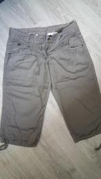 Groene broek van C&A maat 36, Kort, Ophalen of Verzenden, Zo goed als nieuw, Maat 36 (S)