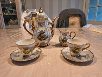 Vintage Theeservies met Molenmotief beschikbaar voor biedingen
