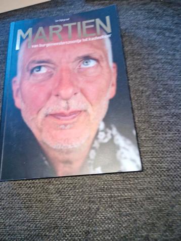 Martien Meiland - Biografie beschikbaar voor biedingen