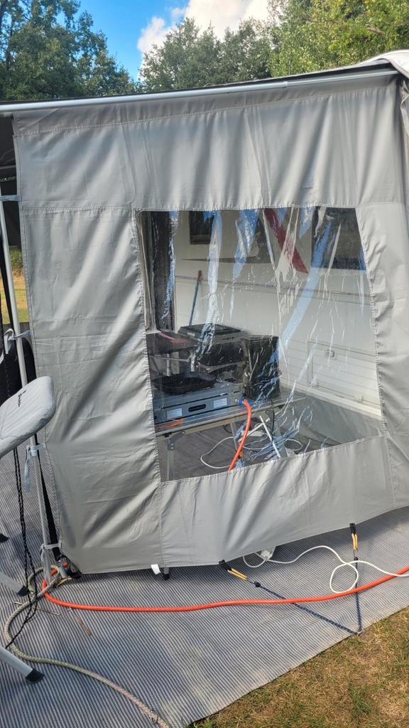 Fiamma Zakluifel 410 met zijwanden - Uitval 2.25m, Caravans en Kamperen, Kampeeraccessoires, Gebruikt, Ophalen of Verzenden