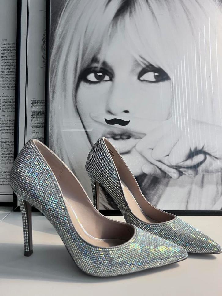 Steven Madden  THRIVE-R PUMP RHINESTONE pump  37, Kleding | Dames, Schoenen, Nieuw, Pumps, Overige kleuren, Ophalen of Verzenden