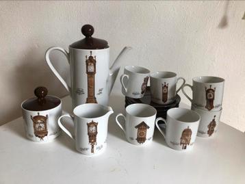 Servies set beschikbaar voor biedingen