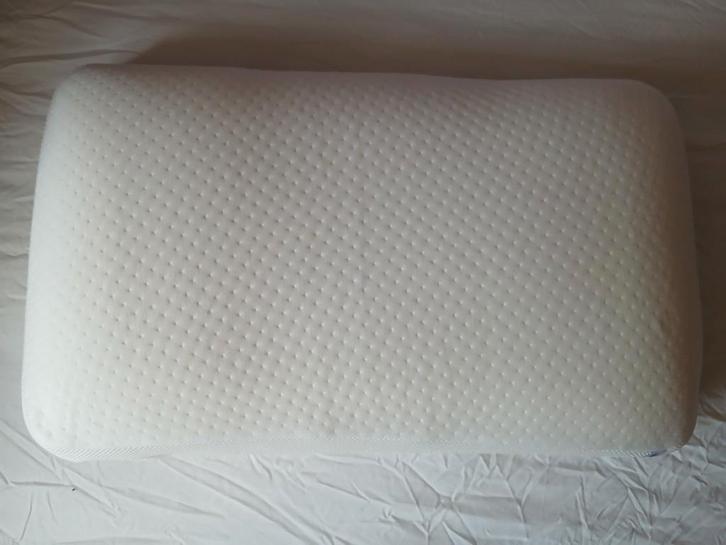 Matt sleeps kussen, Huis en Inrichting, Woonaccessoires | Kussens, Zo goed als nieuw, Wit, Rechthoekig, Ophalen of Verzenden