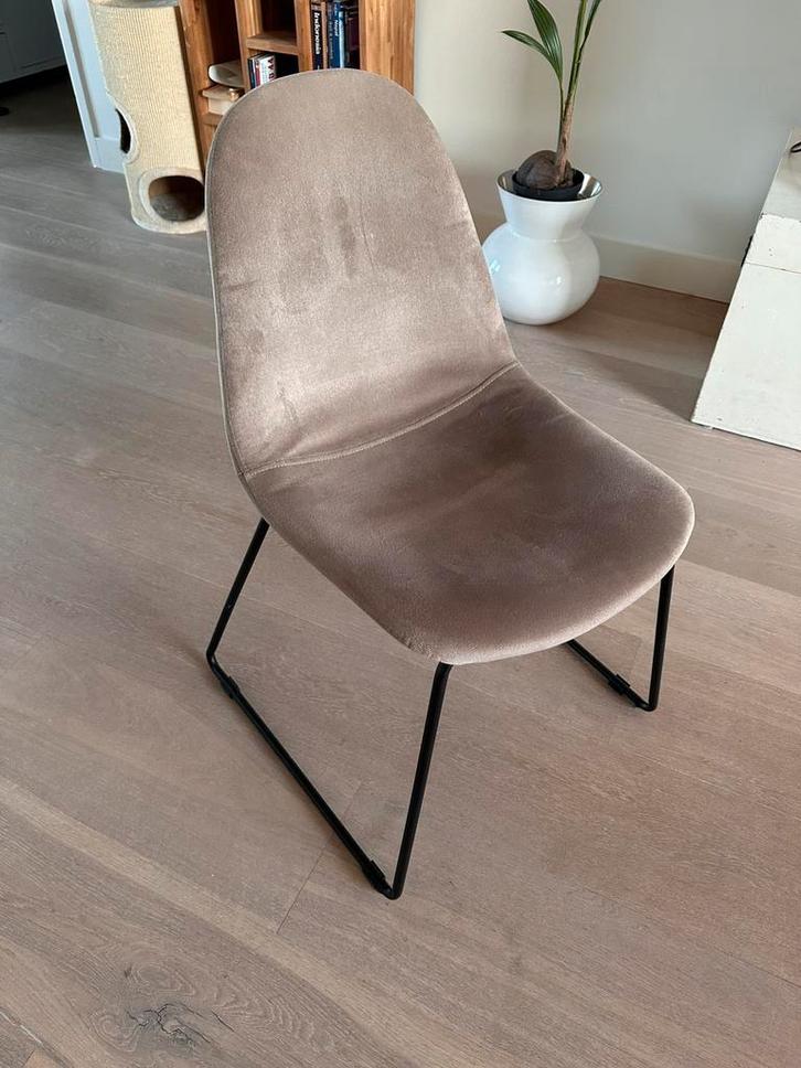 Eetkamerstoel Mila (fluweel beige), Huis en Inrichting, Stoelen, Zo goed als nieuw, Eén, Metaal, Overige kleuren, Ophalen