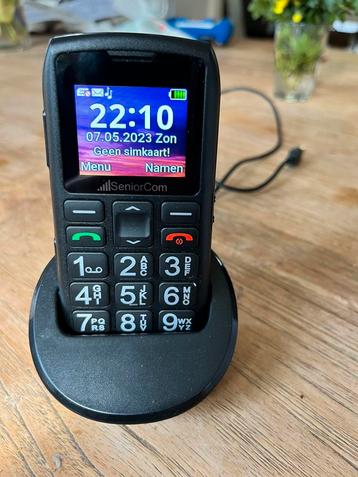 SeniorCom. Senioren mobiele telefoon.  beschikbaar voor biedingen
