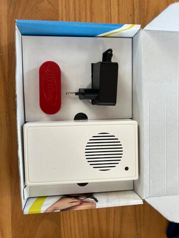 Uriflex Contessa plaswekker met tril alarm en broekjes beschikbaar voor biedingen