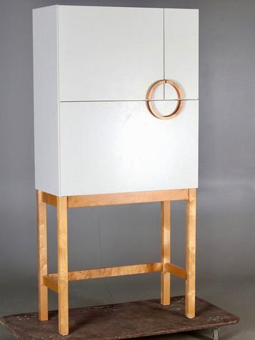 Ikea Cyril desktop buro beschikbaar voor biedingen