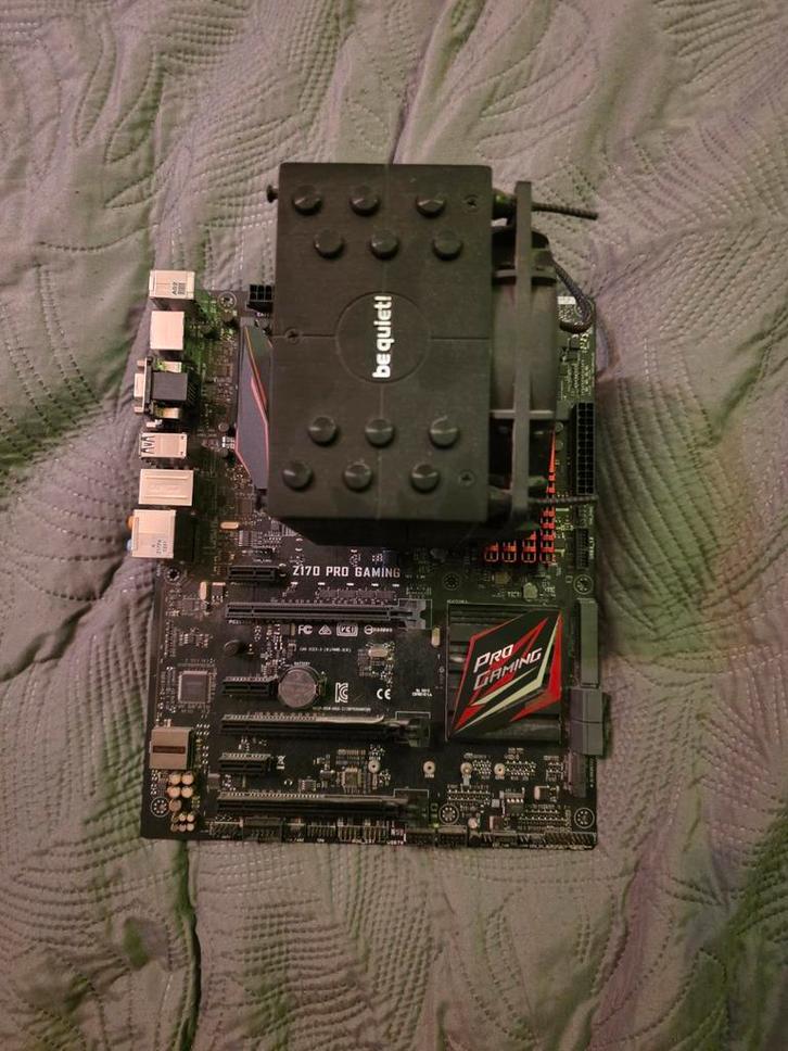 CPU, Moederbord, Koeler & 32GB DDR4 Geheugen, Computers en Software, Moederborden, Gebruikt, Intel, DDR4, Ophalen of Verzenden