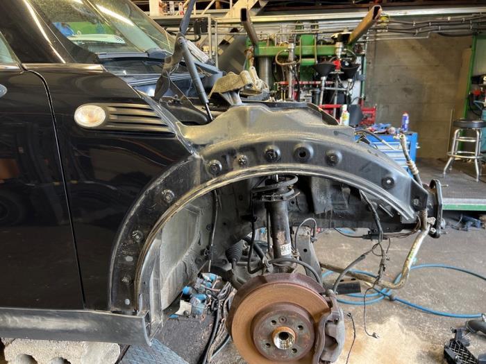 Scherm rechts-voor van een Mini Cooper (A25), Auto-onderdelen, Carrosserie en Plaatwerk, Mini, Gebruikt