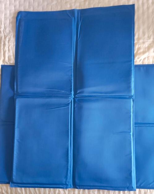 Koelmatten 120x70cm voor huisdieren oa honden, Dieren en Toebehoren, Honden-accessoires, Zo goed als nieuw, Ophalen of Verzenden