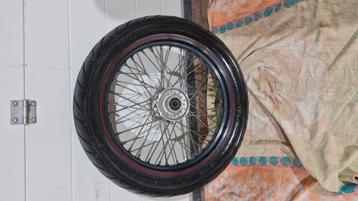 voorwiel 110/80-17 NIEUW STAAT! beschikbaar voor biedingen