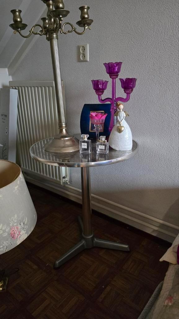 Stijlvolle Bijzettafel, Antiek en Kunst, Antiek | Meubels | Tafels, Ophalen