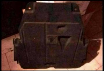 Motor afdekplaat (origineel) Renault Megane 4 (bijna nieuw) beschikbaar voor biedingen