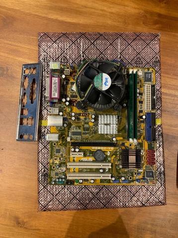 Retro Asus moederbord + Pentium 4 CPU - 2x 3,0ghz, 1gb ram beschikbaar voor biedingen