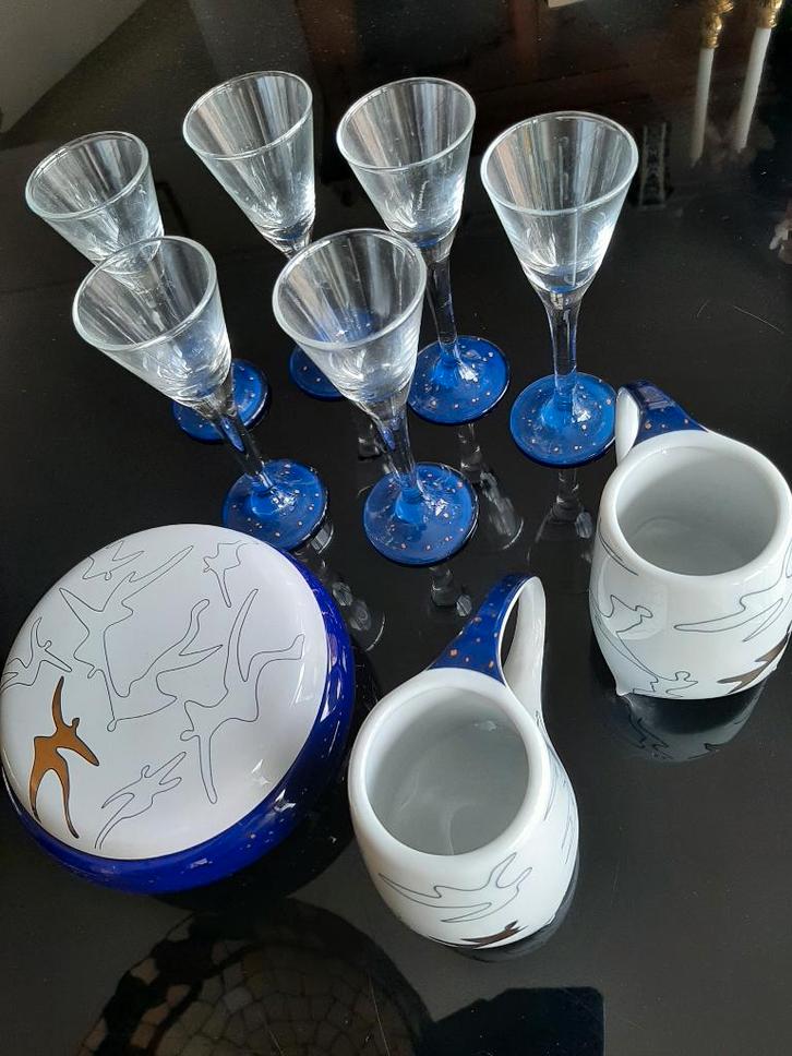 Artihove, 6 likeurglaasjes, bonbonière, 2 mokken ONGEBRUIKT, Verzamelen, Porselein, Kristal en Bestek, Zo goed als nieuw, Overige typen