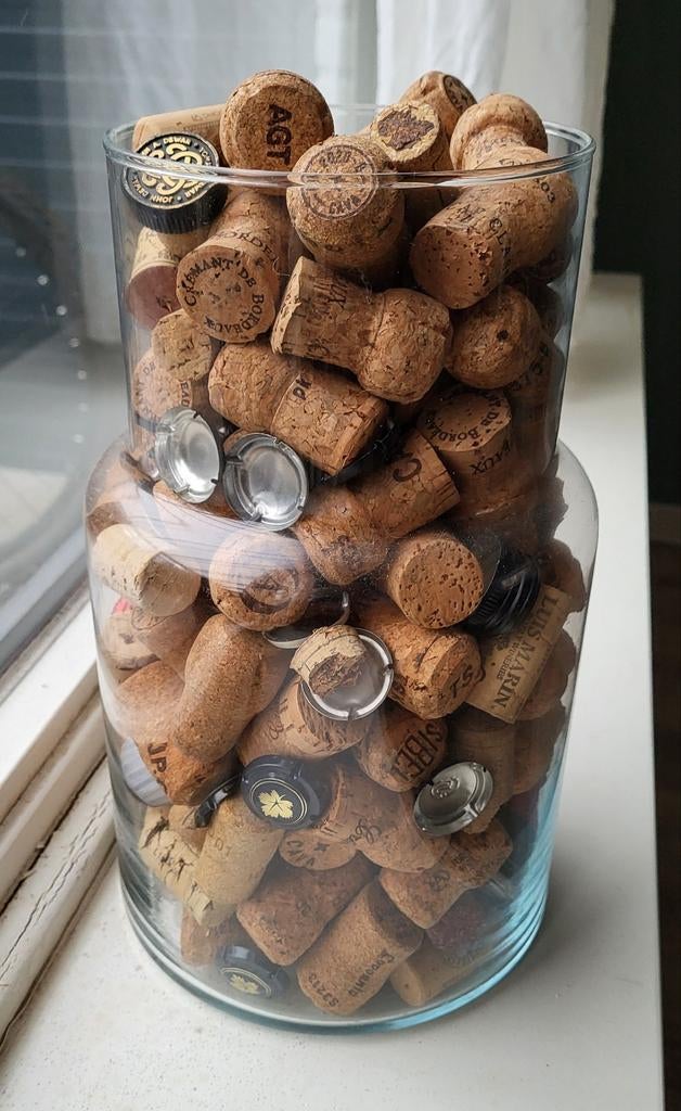 Glazen pot vol kurken, Ophalen, Gebruikt, Schaal, Rond