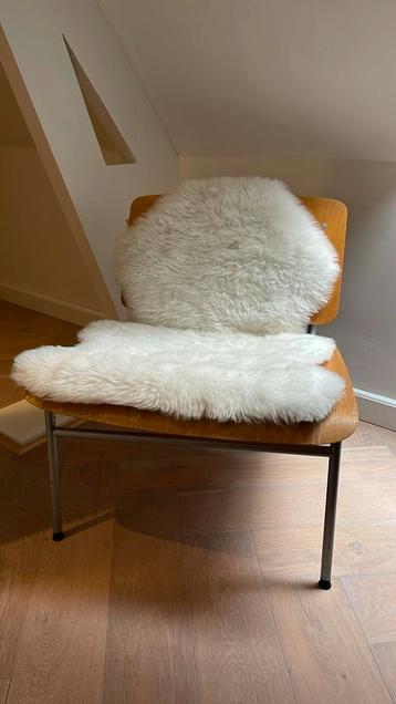 Houten relaxstoel, fauteuil, loungestoel beschikbaar voor biedingen