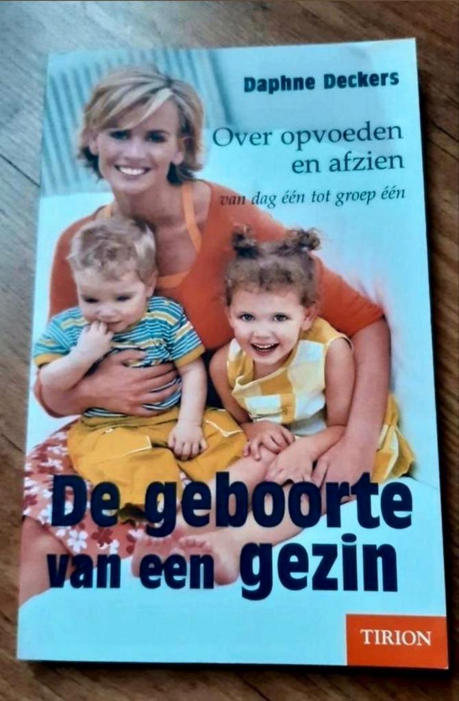 Daphne Deckers  - De geboorte van een gezin, Boeken, Zwangerschap en Opvoeding, Zo goed als nieuw, Zwangerschap en Bevalling, Ophalen of Verzenden