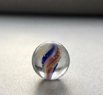Antieke Duitse swirl glazen knikker ( nr 2) beschikbaar voor biedingen