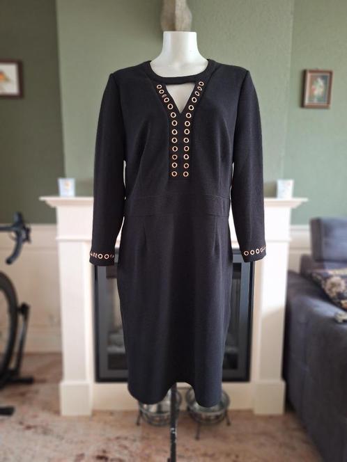 K-Design K design koninklijke mooie zwarte jurk XXL gratis v, Kleding | Dames, Jurken, Zo goed als nieuw, Maat 46/48 (XL) of groter