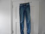Distrikt blauwe stretch jeans, maat 26, Kleding | Dames, Spijkerbroeken en Jeans, Distrikt, Zo goed als nieuw, W27 (confectie 34) of kleiner