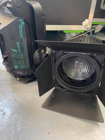 Strand Quartet 500W fresnells beschikbaar voor biedingen
