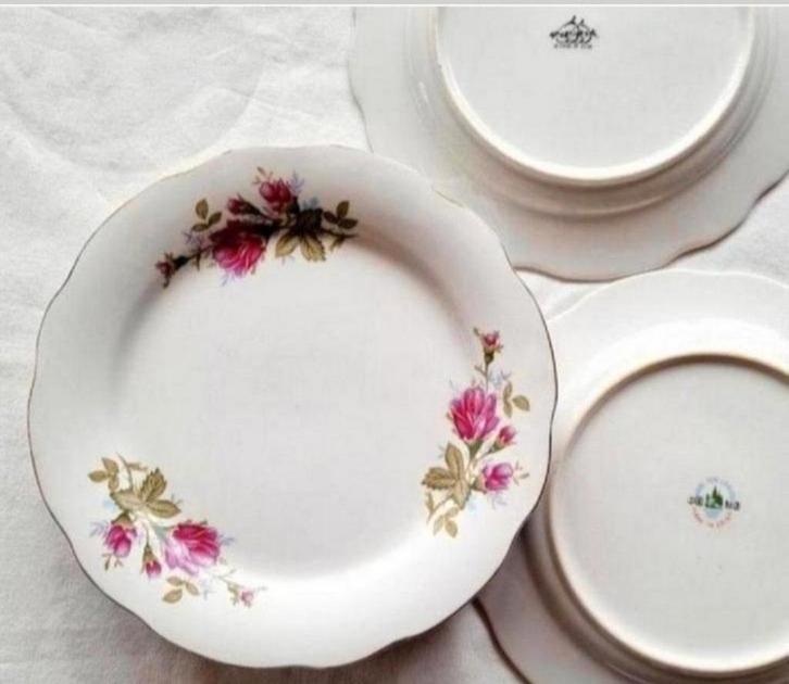 Chinese borden roze roosjes gouden bies kommen schaal, Huis en Inrichting, Keuken | Servies, Gebruikt, Bord(en), Overige stijlen