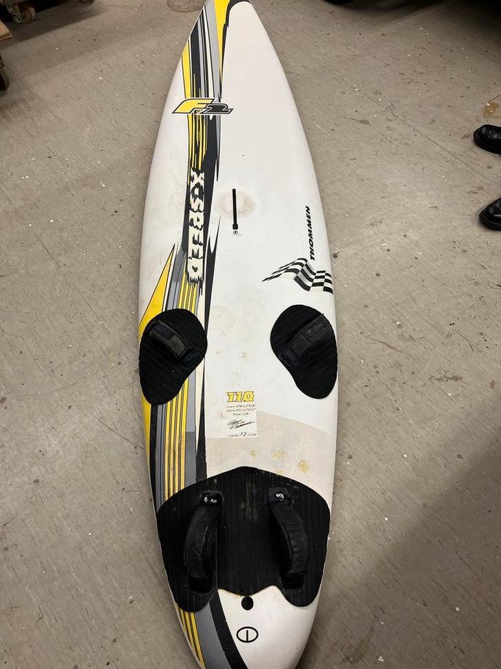 Div boards en zeilen, Watersport en Boten, Windsurfen, Zo goed als nieuw, Plank, Ophalen