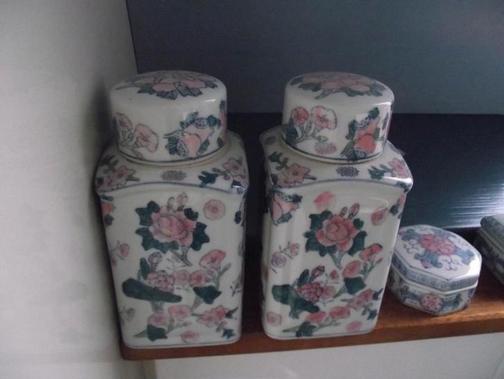 2 China porselein gemberpot roze pioenroos druiven 21 cm p s, Antiek en Kunst, Antiek | Porselein, Ophalen of Verzenden