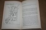 Historische gids van Amsterdam — 2 delen in 1 band, Ophalen of Verzenden, 20e eeuw of later, Gelezen