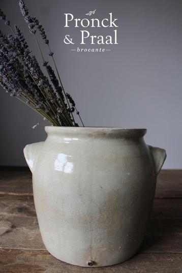 Oude Franse brocante grespot Nr.20 *Pronck & Praal* beschikbaar voor biedingen