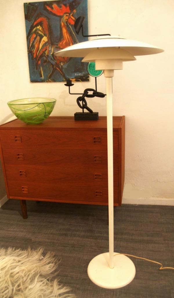 Deense metalen vloerlamp schalenlamp - mid century design, Huis en Inrichting, Lampen | Vloerlampen, Gebruikt, 100 tot 150 cm