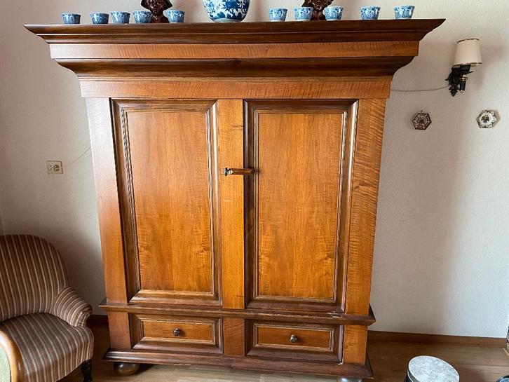 mooie servieskast, Huis en Inrichting, Kasten | Wandmeubels, Gebruikt, 150 tot 200 cm, Minder dan 150 cm, 25 tot 50 cm, Met lade(s)