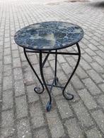 Zwart metalen bijzettafel met glazen blad, Ophalen, Gebruikt, Rond