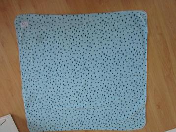 Schattig fleecedekentje van Nijntje beschikbaar voor biedingen